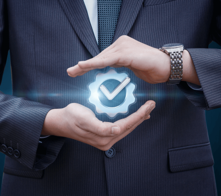 patentanwaelte-pfalz-anrug-krawatte-haeckchen-uhr-haende-gewaehrleistungsmarke-Patentanwalt-pfalz